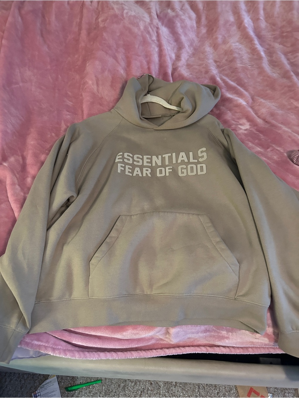 Essentials Fear of God Hoodie in Taupe- size M- like new condition